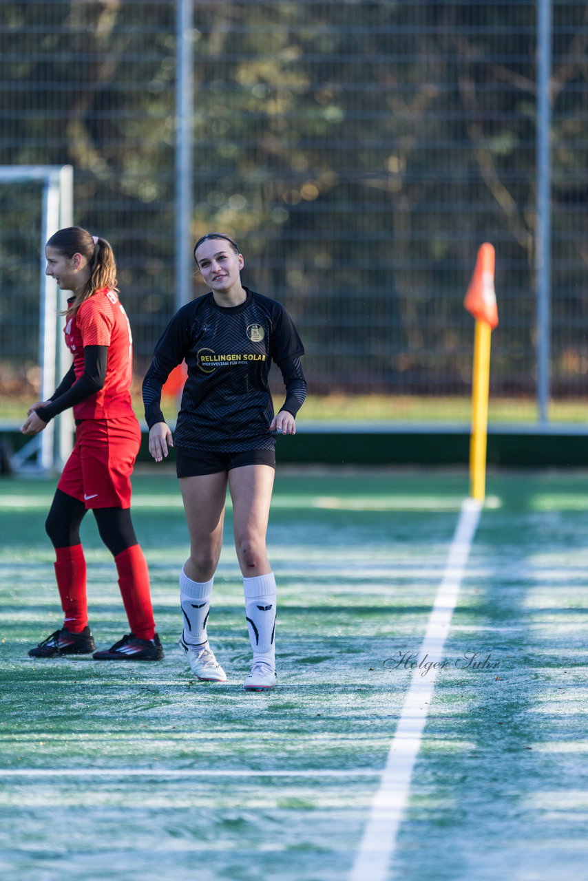 Bild 398 - wBJ VfL Pinneberg2 - Eimsbuttler TV 3 : Ergebnis: 5:0